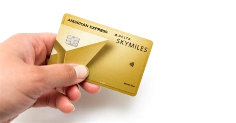 Delta SkyMiles Gold American Express Card Review (2022)