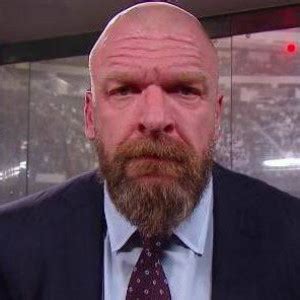 Triple H biography, married, wife, stephanie mcmahon, children ...