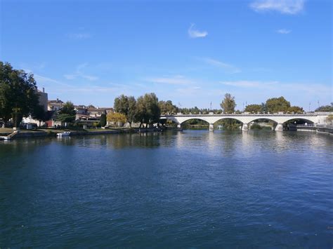 La Charente à Cognac | Locations vacances, Paysage france, Gite de france