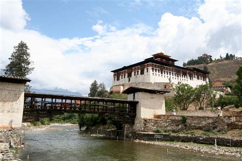 Paro Dzong : Photos, Diagrams & Topos : SummitPost