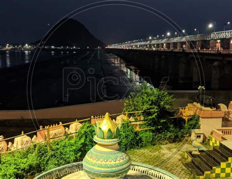 Image of The Night View Of Prakasam Barrage-XH470889-Picxy