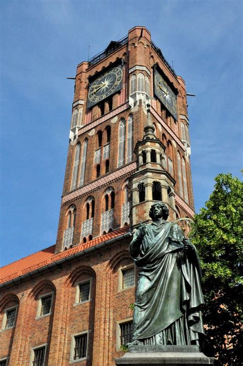 Nicolaus Copernicus Monument in Torun, Poland Stock Photo - Image of ...