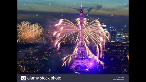 Timelapse Eiffel Tower New Year 2018 Celebration In Paris France. Amazin... | Paris france ...