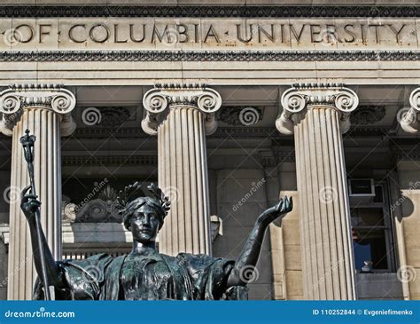 Escultura De Alma Mater En La Universidad De Columbia Imagen de archivo editorial - Imagen de ...