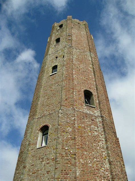 Naze Tower (Walton on the Naze) - Visitor Information & Reviews