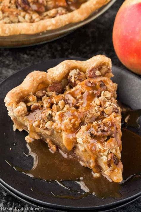 Caramel Apple Pecan Streusel Pie | Baked by an Introvert