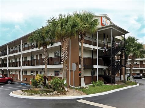 Pet Friendly Extended Stay Suites in Orlando, FL | Siegel Select : Siegel Select