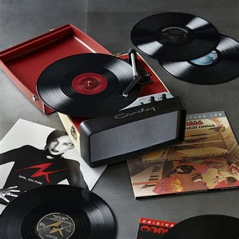 Crosley Collegiate Turntable » Petagadget