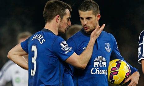 Everton’s Roberto Martínez plays down Kevin Mirallas penalty ...