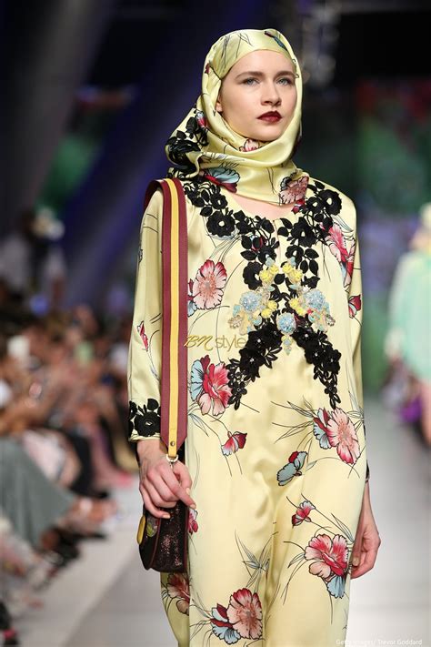 Saudi Arabia holds first ever Arab Fashion Week – with no photographers ...