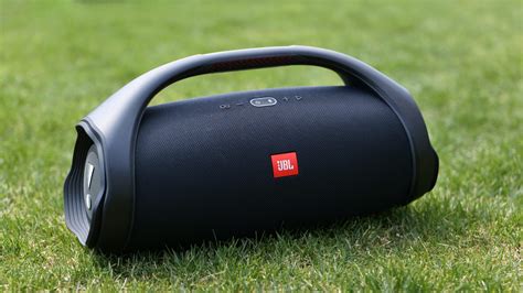 JBL Boombox 2 Review - Perfect balance between party and finesse