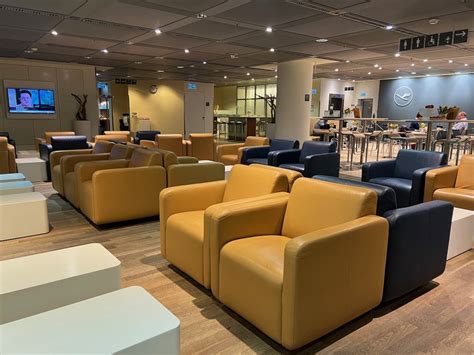 Review: Lufthansa Welcome Lounge Frankfurt Airport (FRA) - One Mile at a Time