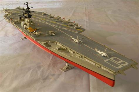 1/700 USS Saratoga CV-60 (Italeri) | Model ships, Saratoga, Model