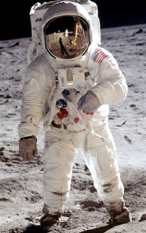 I love this picture it is Neil Armstrong on the moon in 1969 | Space ...