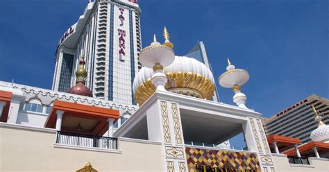 Papers filed to close Trump Taj Mahal casino