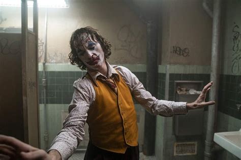 Joker: Poetic Bathroom Dance Scene Was Originally Something Entirely ...