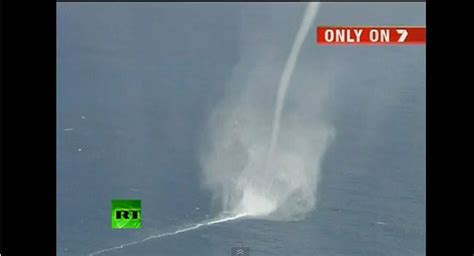 Viral video: Amazing waterspout 'tornado' caught on camera off Australia - lehighvalleylive.com