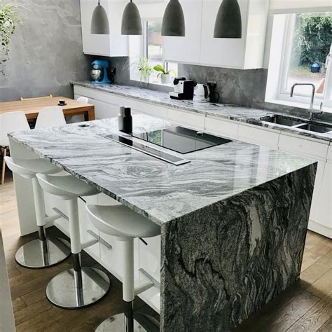 Marble and Granite: Creating a Timeless Kitchen Design