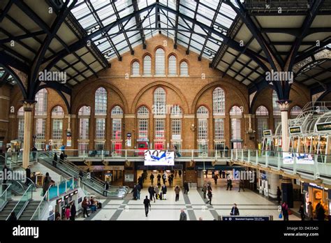 Liverpool street station Stock Photo - Alamy