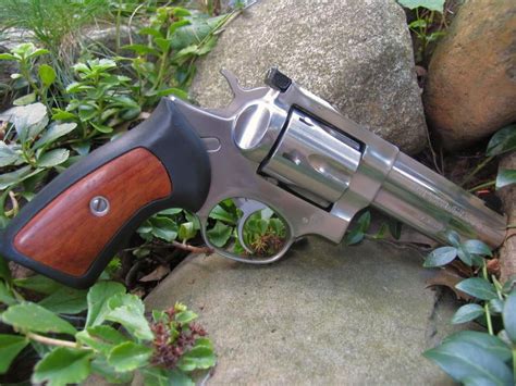 Ruger GP100 vs S&W Model 686 - Shooters Forum