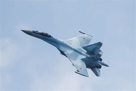 Iran finalises deal to buy Russian fighter jets - Tasnim | Reuters