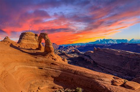 Why Arches National Park Should Be on Your Summer Vacay List!