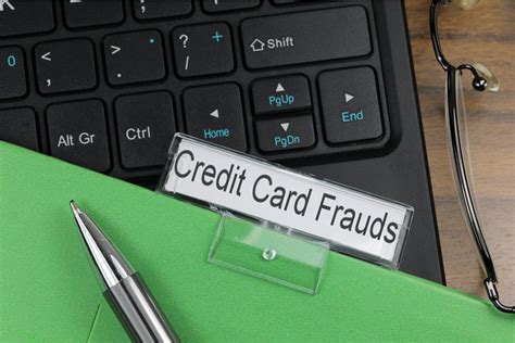 Credit Card Frauds - Free of Charge Creative Commons Suspension file image