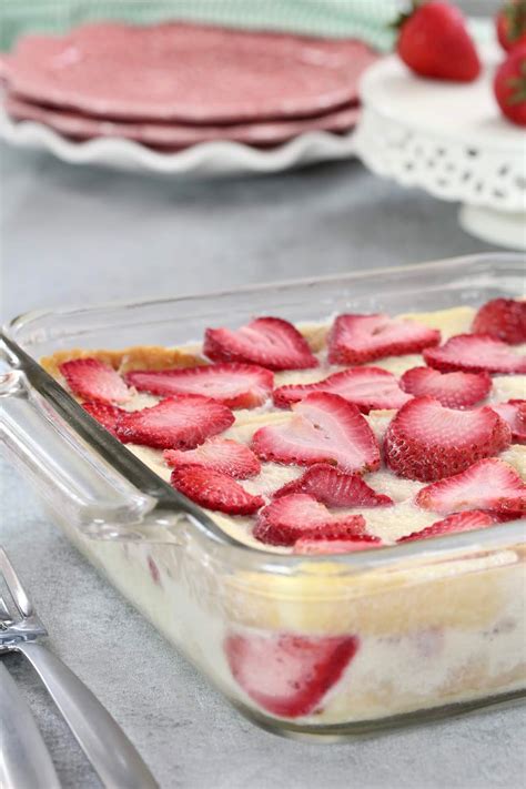 STRAWBERRY CUSTARD BREAD PUDDING | In Good Flavor | Great Recipes | Great Taste