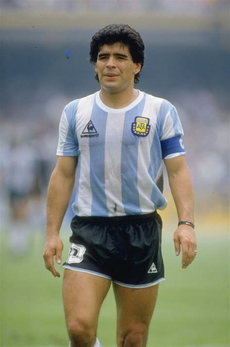 Diego Maradona of Argentina – En un momento dado