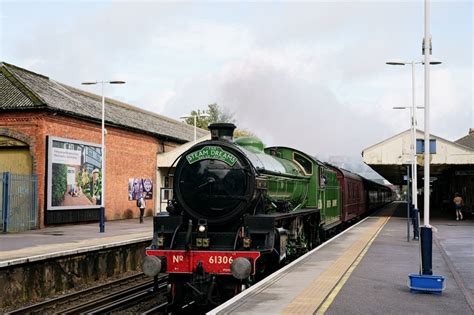 Winchester Station © Peter Trimming :: Geograph Britain and Ireland