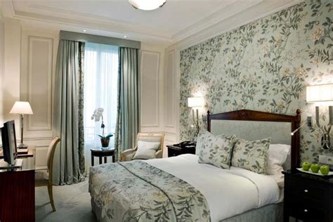 Hotel San Regis, a boutique hotel in Paris