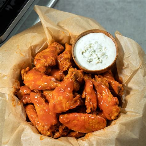 Air Fryer Buffalo Chicken Wings Recipe | Frank's RedHot® US