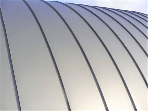 Curved standing seam metal roof - Metal Roof Experts in Ontario, Toronto, Canada.