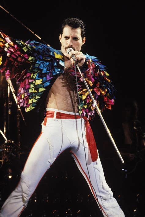 Freddie Mercury's Most Iconic Moments In Photos | Freddie mercury ...