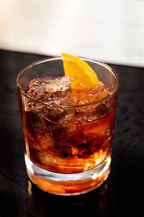 Cognac Cocktails and Drinks at the bar. The best 30 Cognac Cocktails ...