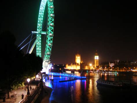 London at Night London Night, Bay Bridge, Places To Travel, Landmarks ...