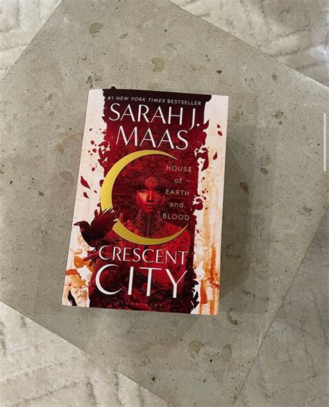 crescent city | Crescent city, City, Book cover