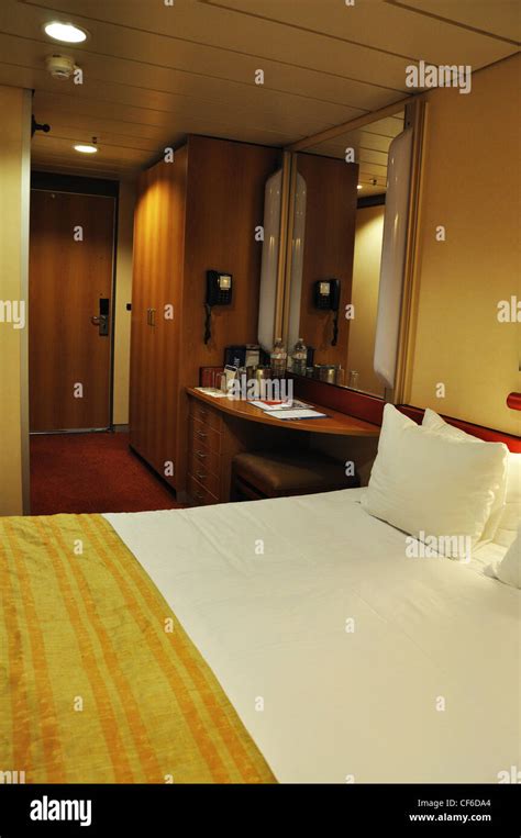 Interior cabin, Fantasy cruise ship, Carnival lines Stock Photo - Alamy