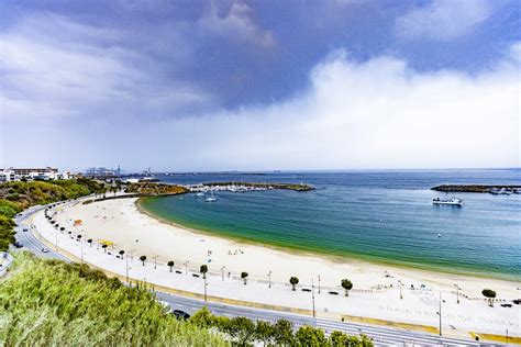 O que fazer na praia Vasco da Gama, em Sines, nos últimos dias de calor