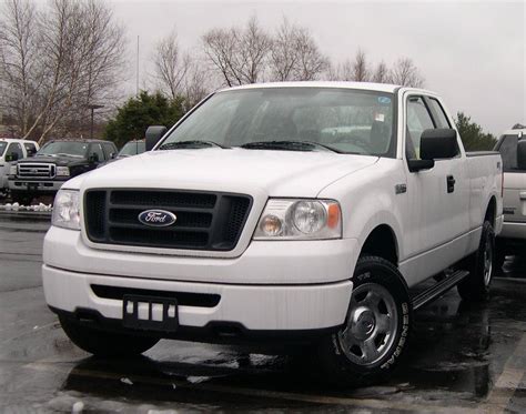 2006 Ford F-150 FX4 4x4 Flareside 6.5 ft. box 150 in. WB 4-spd auto w/OD