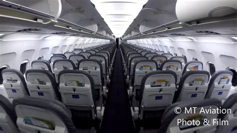 Ontdek het fascinerende interieur van de Airbus A320: Stap binnen!