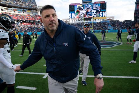 Derrick Henry 'shocked' Mike Vrabel fired by Tennessee Titans