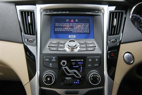 2010 hyundai sonata interior photos