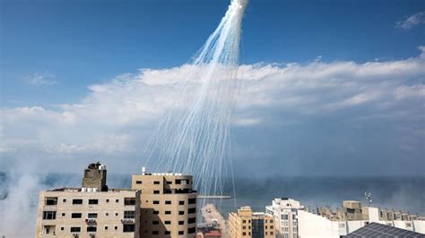 Fears of potential ground offensive into Gaza growing, as people try ...