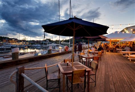 13 BEST Local Camden Maine Restaurants in 2024