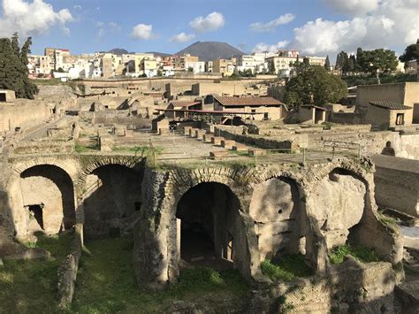 Herculaneum - Sister City Of Pompeii - Europe Travel Blog