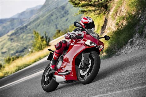 2016 Ducati 959 Panigale Ready for EICMA Launch - Quikr Blog