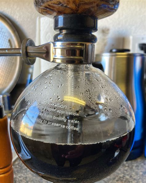 Coffee Siphon, a lab gimmick that really works. - Coffee Ken