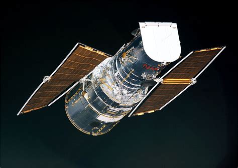 Hubble Telescope's Ongoing Observations of the Cosmos, 30 Years After ...