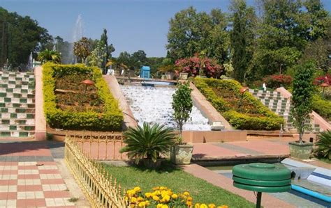 Vrindavan Gardens Mysore Pictures - a visual treat during day time!